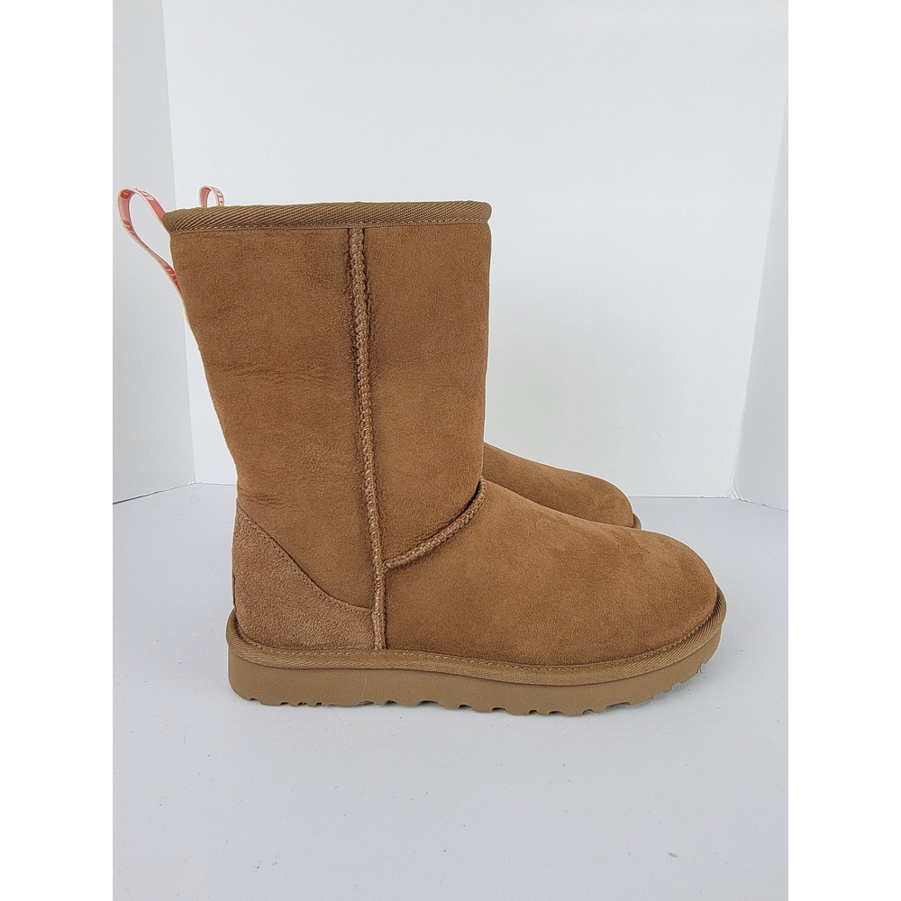 UGG Classic Short Logo Webbing Boots Women 7 Chestnut 1117532 NWOT Suede Casual